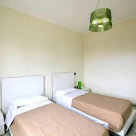 Βίλα Sleeps 6 Air Con Acciaroli