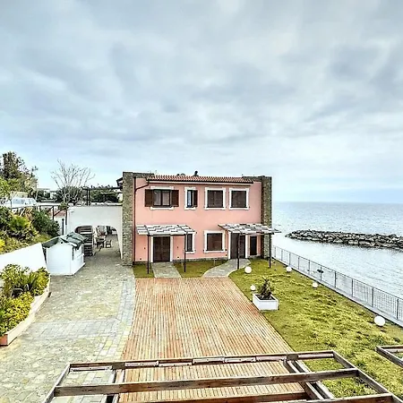 Sleeps 6 Air Con Βίλα