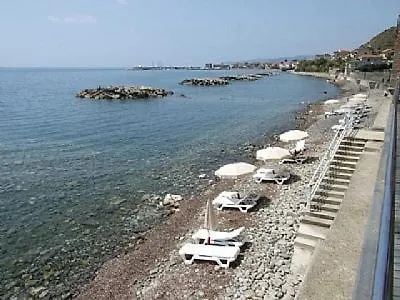 Sleeps 6 Air Con *