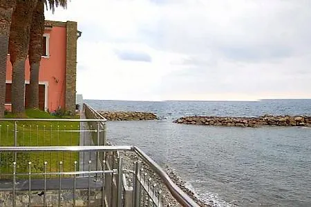 Sleeps 6 Air Con Βίλα